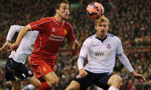 黑暗骑士上身，一哥斯达黎加球队推出与蝙蝠侠的联名球衣