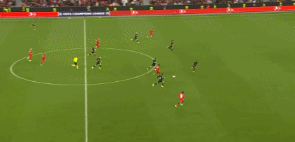 皇马右后卫告急！哈维·阿隆索面临五大选择，巴尔韦德成最佳替身