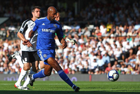 记者：诺坎普保安看到梅西后非常惊讶，当即就放他进去了