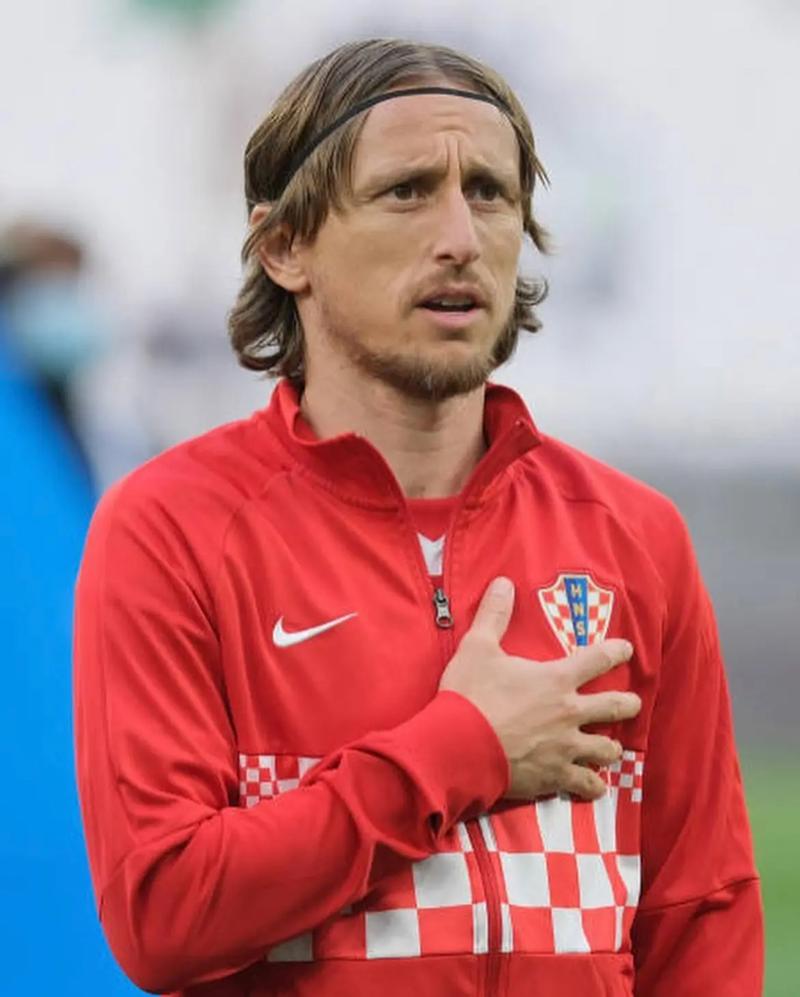 媒体人谈梅州、亚泰降级：中超拼到最后还是比烧钱和外援班底